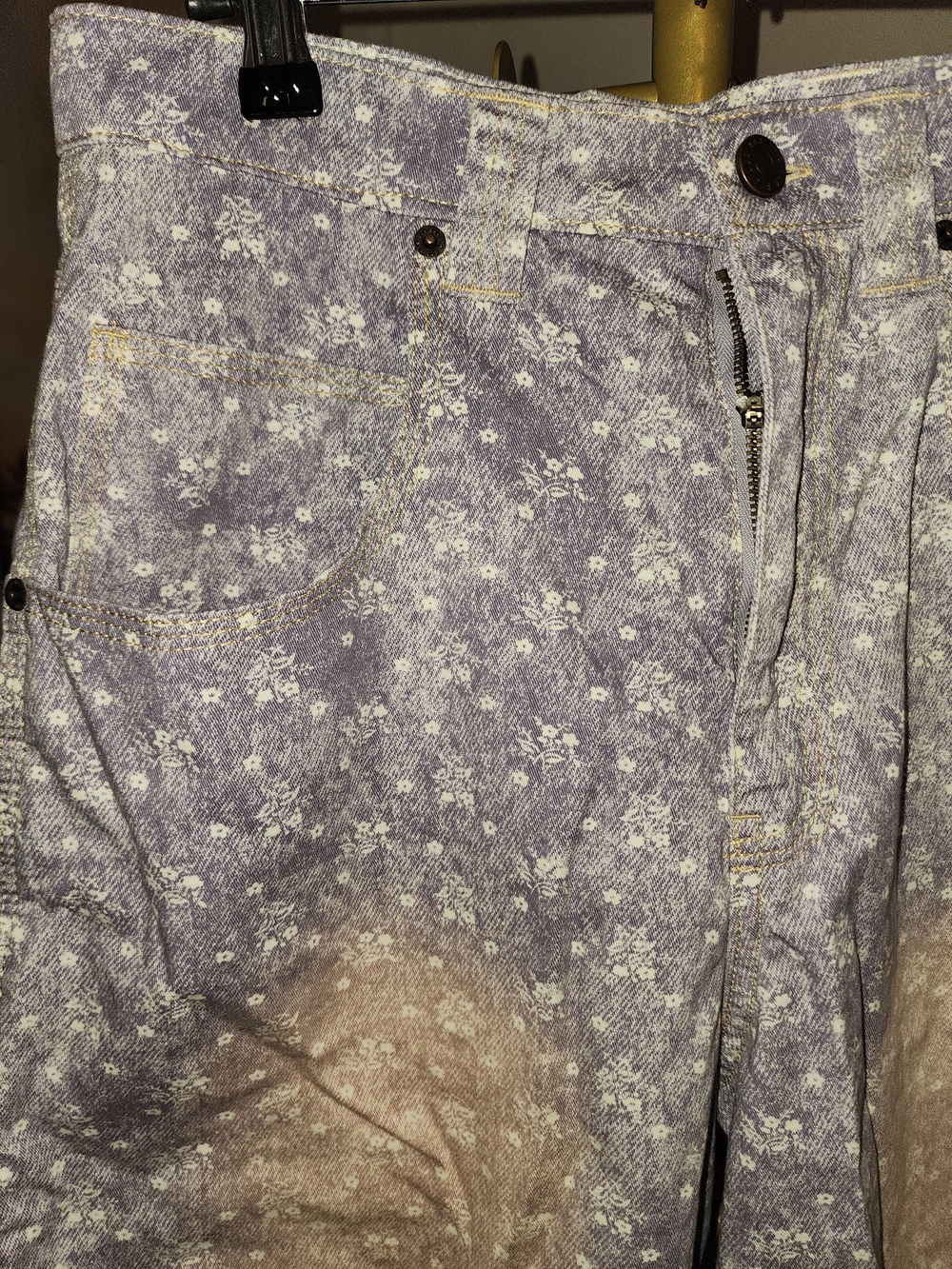 BDG Women's Lavender Floral Cargo Shorts - Picture 3 of 13